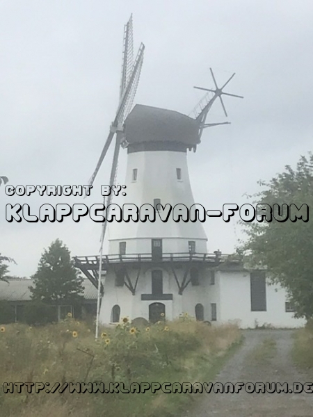 7EC56557-B3B3-4031-8E30-3EDD20AF2755