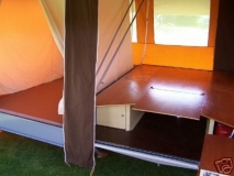 Sitz- und Schlafkabine