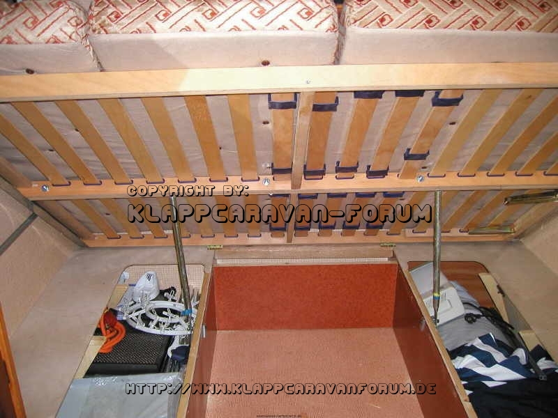 Betteinbau-Esterel-Zugang zu den Staukästen