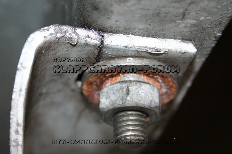 Achsaufnahme links, gerissen, Heinemann 572B