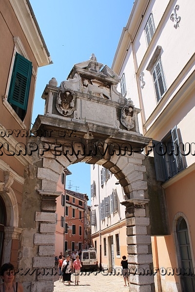 Tor im barocken Stil