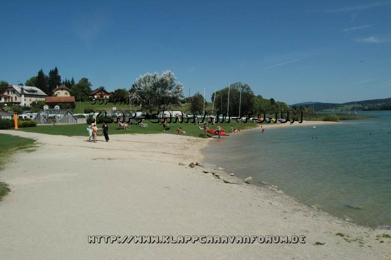 Camping Municipal St.-Point-Lac - Strand