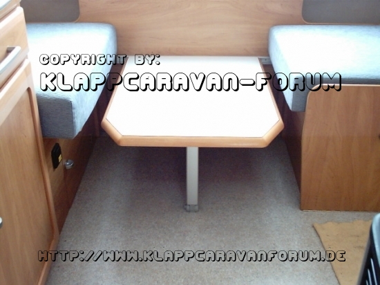 Bugsitzgruppe - Tisch in Bett-Postition