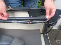 Reparatur des defekten Camp-Let-Gestänges