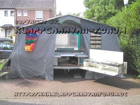 Firstmodule aufgerichtet - Firststange eingesetzt